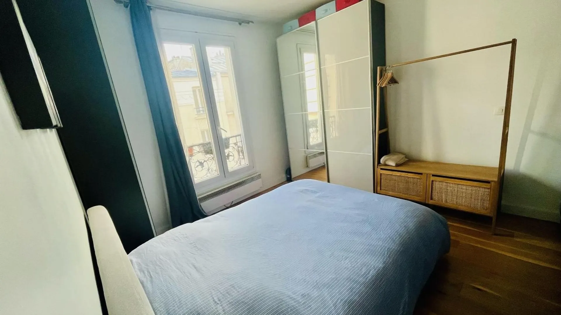 Daire Beautiful Studio Near Canal Saint-Denis Paris Fransa